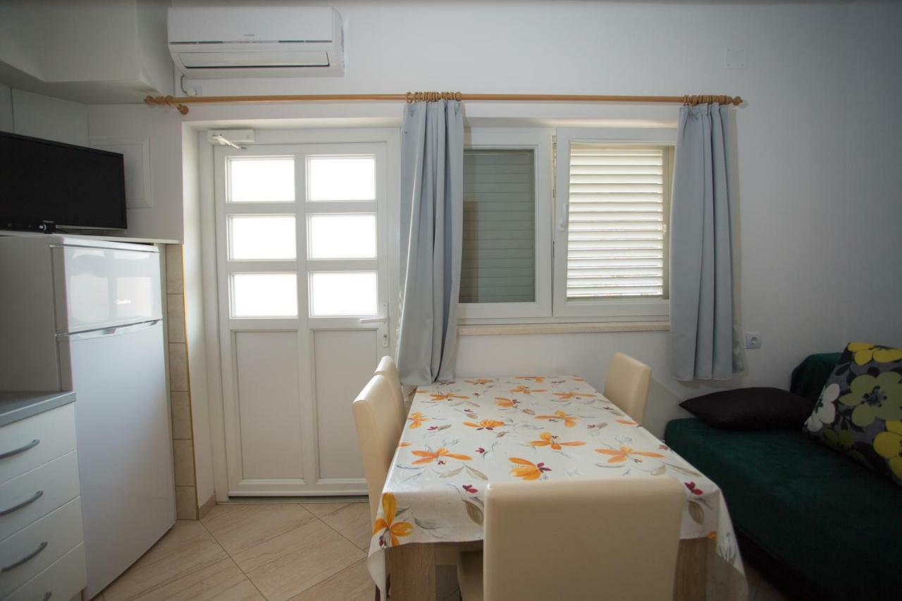 Apartment Ribica Kaštela المظهر الخارجي الصورة
